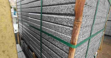 沈阳芝麻白楼梯踏步室外