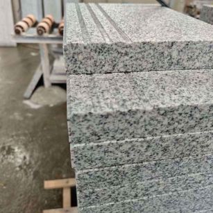 沈阳芝麻白楼梯踏步