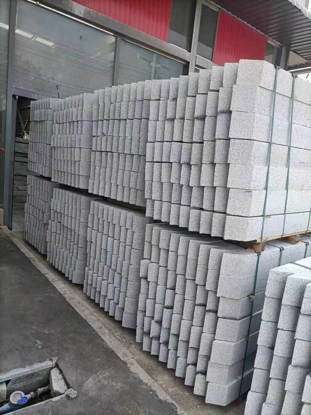 沈阳芝麻白树围石 树池