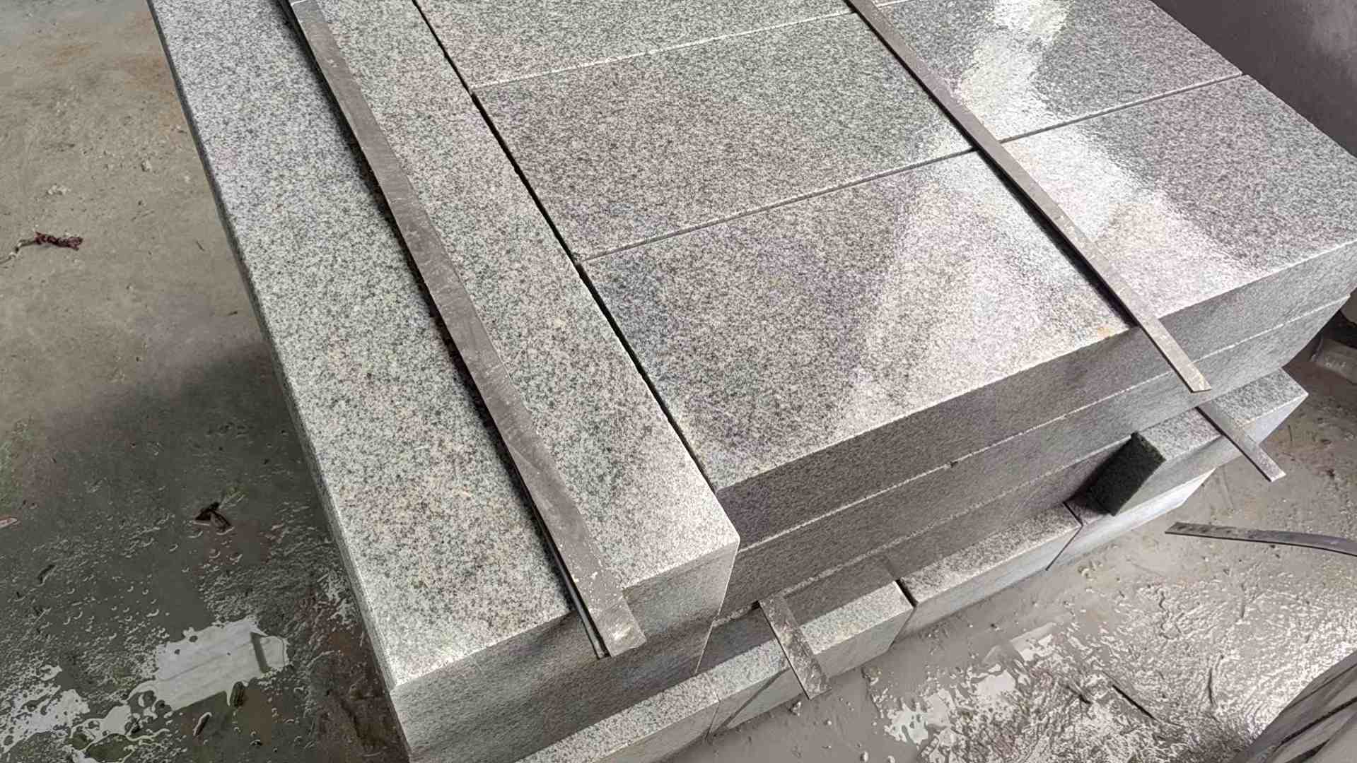 沈阳芝麻灰 芝麻白 路牙石 路侧石 马路牙子